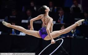 马卡：西超杯半决赛是“致命”德比，结果将决定两队赛季走向