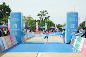 太阳4连胜！杜兰特38分绝杀雄鹿，老将逆袭点燃季后赛希望