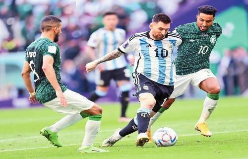 亚马尔长篇专访：因斋月凌晨4点起床 我们对皇马